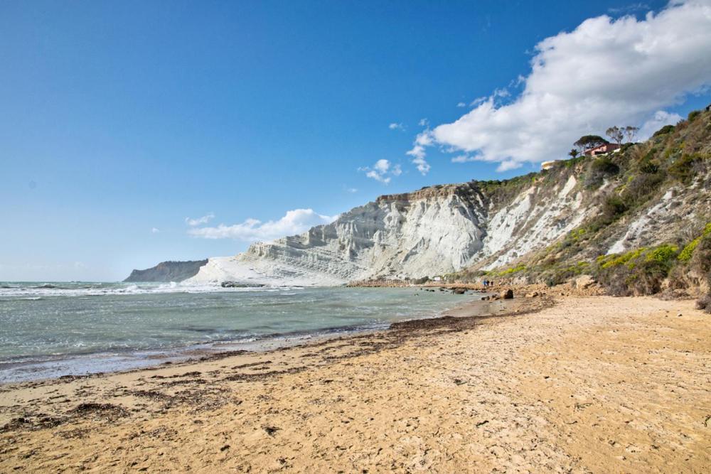 Casa Vacanze La Casetta Di Zinu' Porto Empedocle Luaran gambar